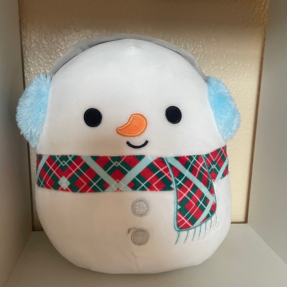 8” Manny Squishmallow